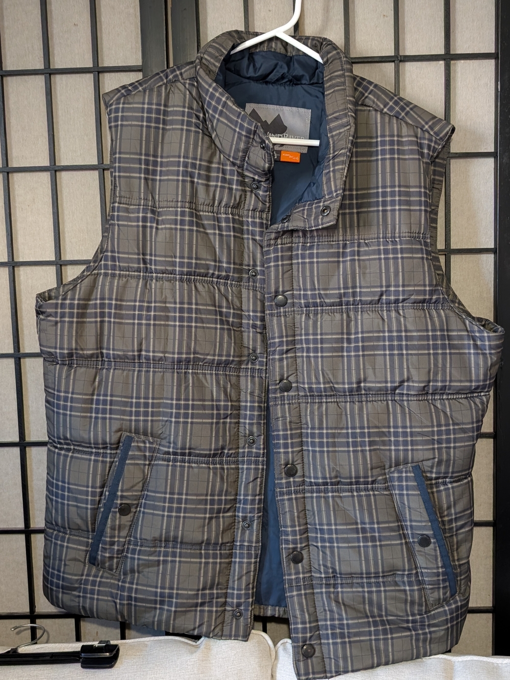 Men's Windriver Plaid Puffer Vest - Gray/Blue Sz L